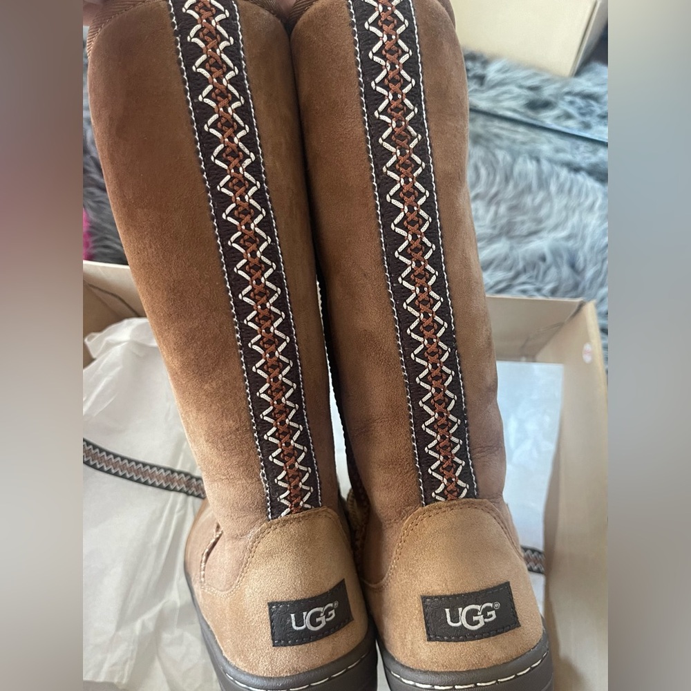 🟤Ugg Tall  Rubber Sole❄️